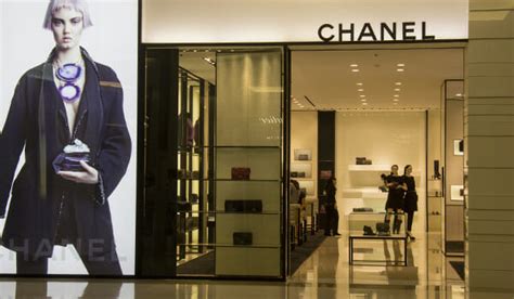 chanel boutique sales associate salary|chanel advisor.